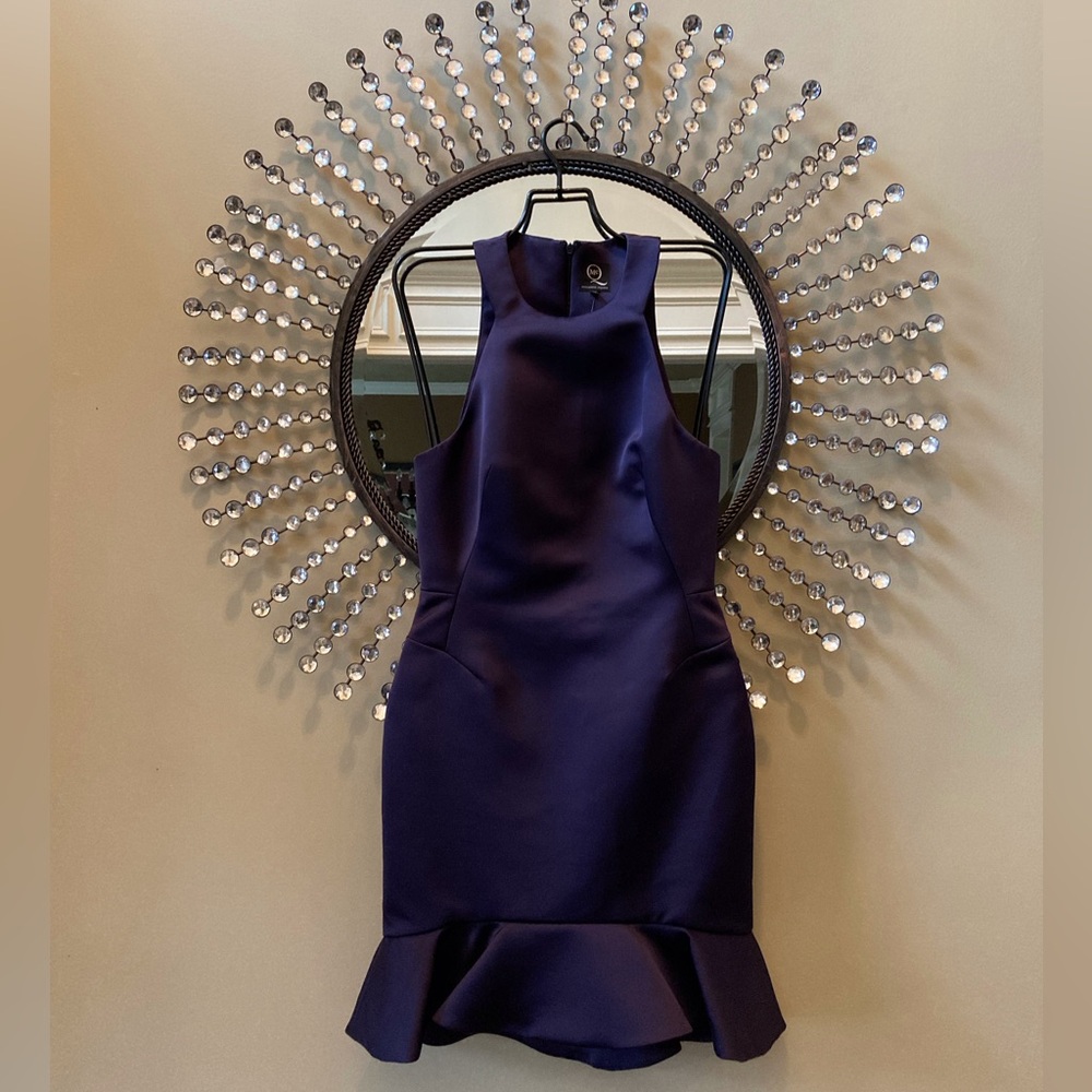 Alexander McQueen Elegant Navy Sleeveless Fitted Dress - Picture 2 of 10